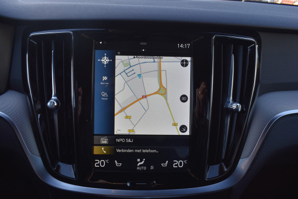 Volvo V60 Cross Country T5 AWD 250PK Automaat Pro | ACC | BLIS | H&K | Leder | Stuurverwarming | Leder |