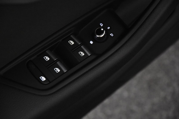 Audi A4 35 TDI Limousine*1ste Eigenaar*Leer*Navigatie*Camera*