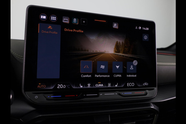 CUPRA Formentor 1.5 TSI e-Hybrid VZ Tribe Edition 272PK | Exclusieve Uitvoering | Panoramadak | Trekhaak | 19 inch | Matrix Koplampen | Matte Lak |