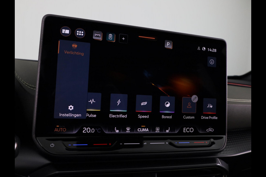 CUPRA Formentor 1.5 TSI e-Hybrid VZ Tribe Edition 272PK | Exclusieve Uitvoering | Panoramadak | Trekhaak | 19 inch | Matrix Koplampen | Matte Lak |