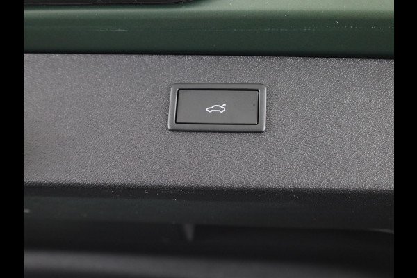 CUPRA Formentor 1.5 TSI e-Hybrid VZ Tribe Edition 272PK | Exclusieve Uitvoering | Panoramadak | Trekhaak | 19 inch | Matrix Koplampen | Matte Lak |