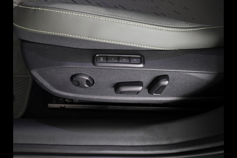 CUPRA Formentor 1.5 TSI e-Hybrid VZ Tribe Edition 272PK | Exclusieve Uitvoering | Panoramadak | Trekhaak | 19 inch | Matrix Koplampen | Matte Lak |