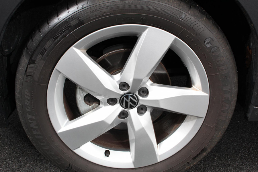 Volkswagen T-Cross 1.5 TSI 150pk DSG Style | Navigatie | Wireless app connect | Aadaptive cruise control | Camera | Climate Control | Led | Dab | Stoelverwarming