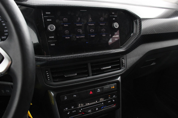 Volkswagen T-Cross 1.5 TSI 150pk DSG Style | Navigatie | Wireless app connect | Aadaptive cruise control | Camera | Climate Control | Led | Dab | Stoelverwarming