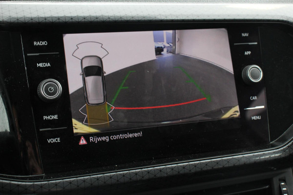 Volkswagen T-Cross 1.5 TSI 150pk DSG Style | Navigatie | Wireless app connect | Aadaptive cruise control | Camera | Climate Control | Led | Dab | Stoelverwarming