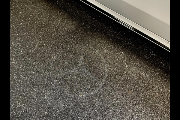 Mercedes-Benz E-Klasse 300 e Sport Edition AMG PANO 313 PK