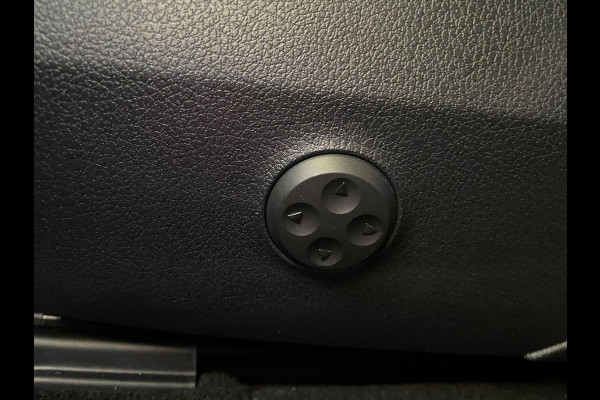 Mercedes-Benz E-Klasse 300 e Sport Edition AMG PANO 313 PK