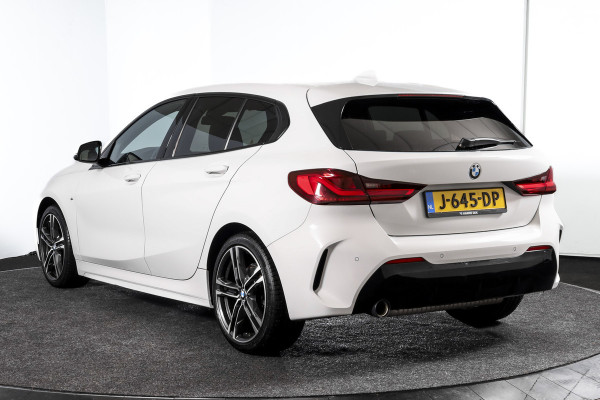 BMW 1-serie 118i 140 PK High Executive M Sport | Dig. Cockpit | Cruise | PDC | ECC | NAV + App. Connect | ECC | DAB | LM 18" |
