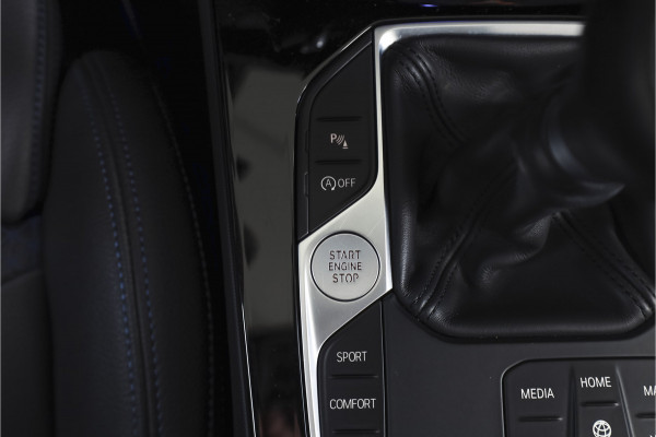 BMW 1-serie 118i 140 PK High Executive M Sport | Dig. Cockpit | Cruise | PDC | ECC | NAV + App. Connect | ECC | DAB | LM 18" |