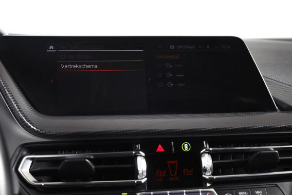 BMW 1-serie 118i 140 PK High Executive M Sport | Dig. Cockpit | Cruise | PDC | ECC | NAV + App. Connect | ECC | DAB | LM 18" |