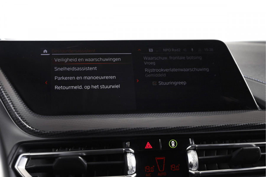 BMW 1-serie 118i 140 PK High Executive M Sport | Dig. Cockpit | Cruise | PDC | ECC | NAV + App. Connect | ECC | DAB | LM 18" |