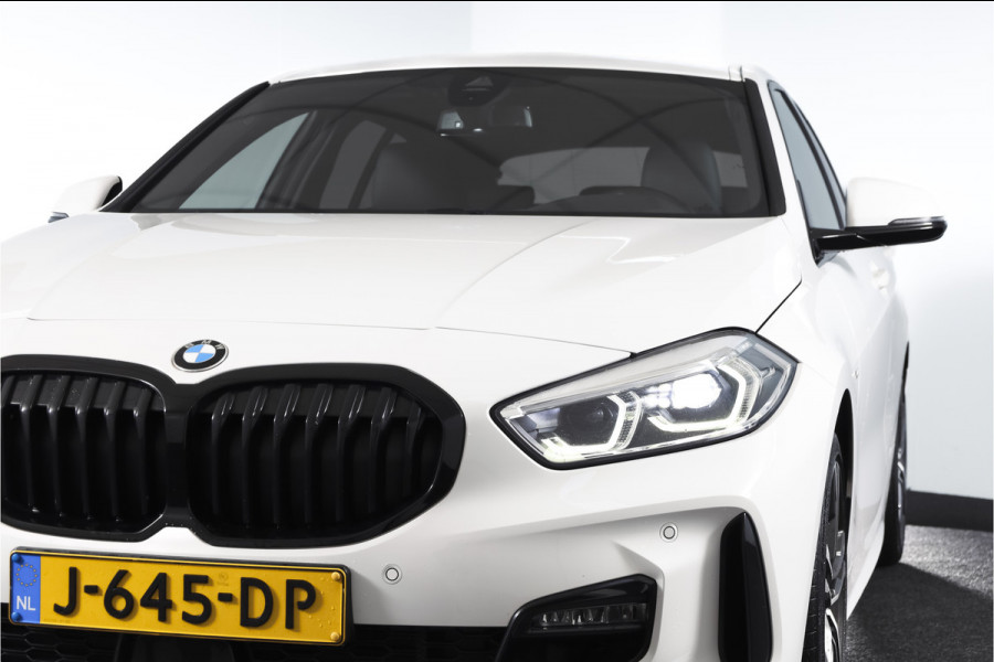 BMW 1-serie 118i 140 PK High Executive M Sport | Dig. Cockpit | Cruise | PDC | ECC | NAV + App. Connect | ECC | DAB | LM 18" |