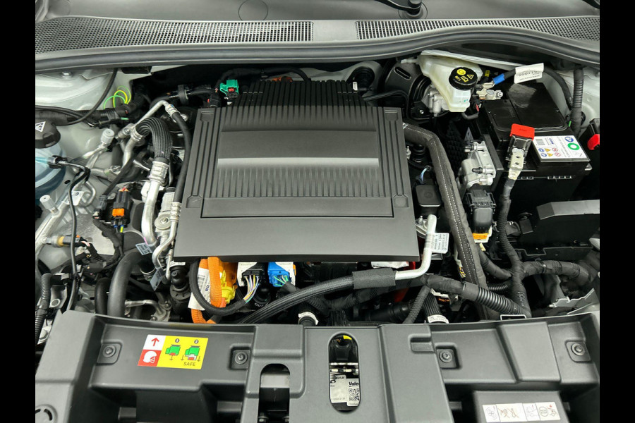 Jeep Avenger Longitude 54 kWh | Climate Control | Navigatie | Apple Carplay/Android Auto | PDC Achter | Camera Full LED | Adaptive Cruise Control | Virtual Cockpit | Stoelverwarming