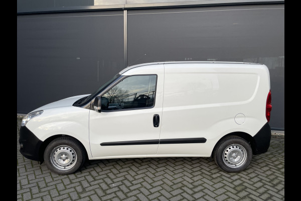 Opel Combo 1.3 CDTi L1H1 Edition Airco - Radio/ Cd speler - Elektrische ramen voor - Start/stop systeem - Tussenschot volledig - Zijschuifdeur rechts