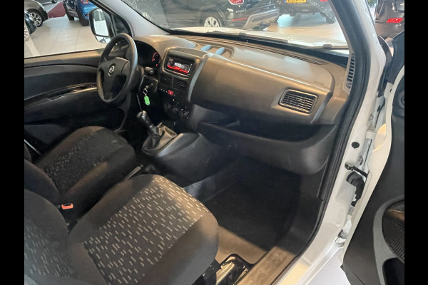 Opel Combo 1.3 CDTi L1H1 Edition Airco - Radio/ Cd speler - Elektrische ramen voor - Start/stop systeem - Tussenschot volledig - Zijschuifdeur rechts