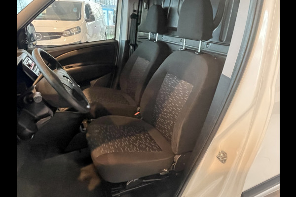 Opel Combo 1.3 CDTi L1H1 Edition Airco - Radio/ Cd speler - Elektrische ramen voor - Start/stop systeem - Tussenschot volledig - Zijschuifdeur rechts