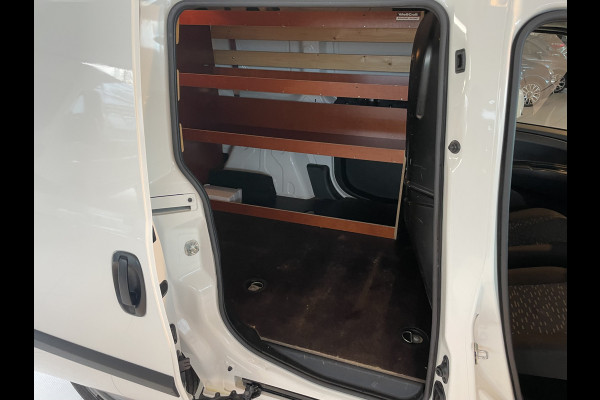 Opel Combo 1.3 CDTi L1H1 Edition Airco - Radio/ Cd speler - Elektrische ramen voor - Start/stop systeem - Tussenschot volledig - Zijschuifdeur rechts