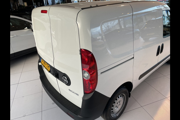 Opel Combo 1.3 CDTi L1H1 Edition Airco - Radio/ Cd speler - Elektrische ramen voor - Start/stop systeem - Tussenschot volledig - Zijschuifdeur rechts