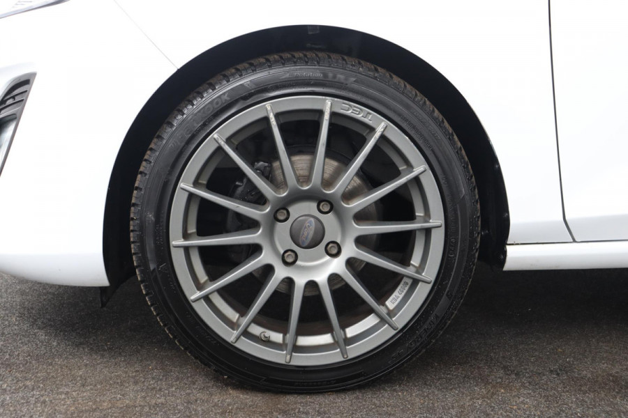 Ford Fiesta 1.0 EcoBoost Titanium|Cruise|Carplay|Parkeersensoren|17"