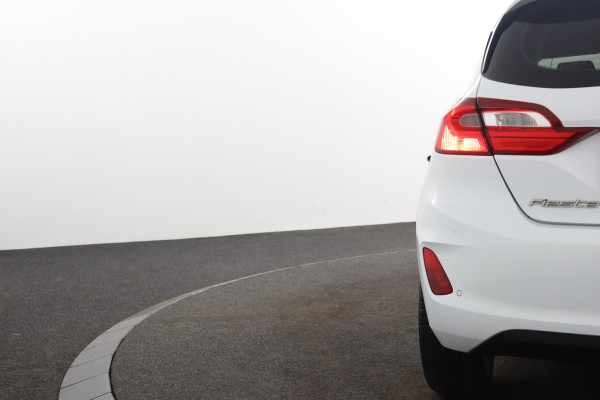 Ford Fiesta 1.0 EcoBoost Titanium|Cruise|Carplay|Parkeersensoren|17"