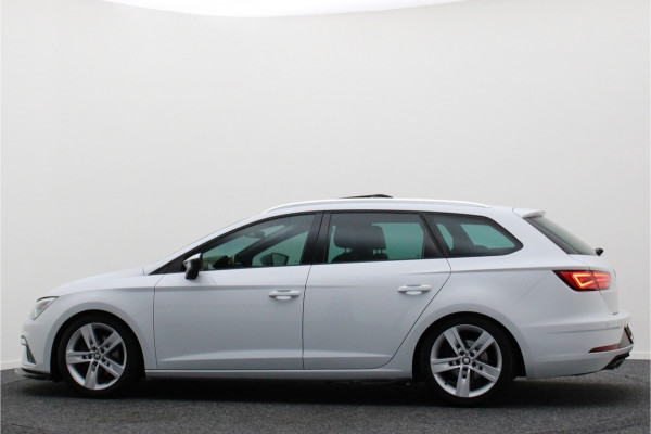 Seat Leon ST 1.5 TSI FR Ultimate Edition Panoramadak, Virtual Cockpit, Trekhaak, Keyless, Beats Audio, Camera, 18"