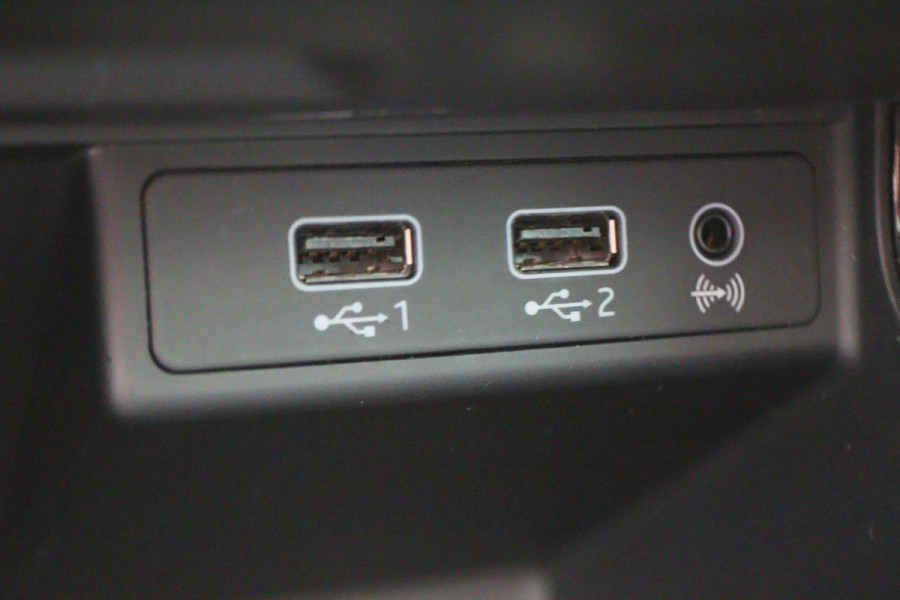 Seat Leon ST 1.5 TSI FR Ultimate Edition Panoramadak, Virtual Cockpit, Trekhaak, Keyless, Beats Audio, Camera, 18"