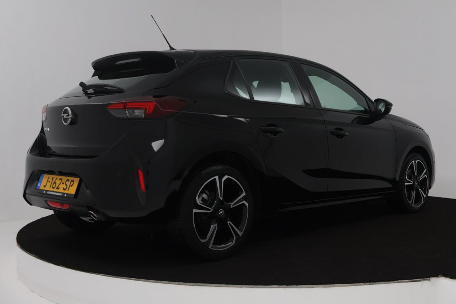 Opel Corsa 1.2 GS Line (ACHTERUITRIJCAMERA, CRUISE CONTROL, NAVIGATIE, PARKEERSENSOREN)