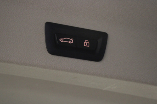 BMW X3 xDrive30i High Executive |Stoelverwarming|Trekhaak|