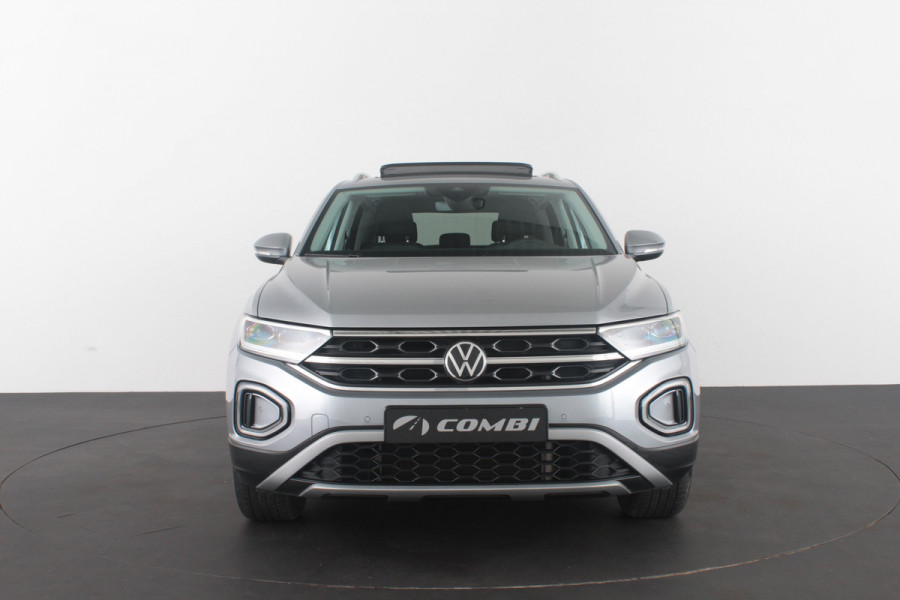 Volkswagen T-Roc 1.0 TSI Style > 116pk/Pano.schuifdak/Camera/Stoelverwarming/IQ.Led/Pyrite Silver