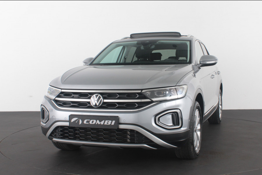 Volkswagen T-Roc 1.0 TSI Style > 116pk/Pano.schuifdak/Camera/Stoelverwarming/IQ.Led/Pyrite Silver
