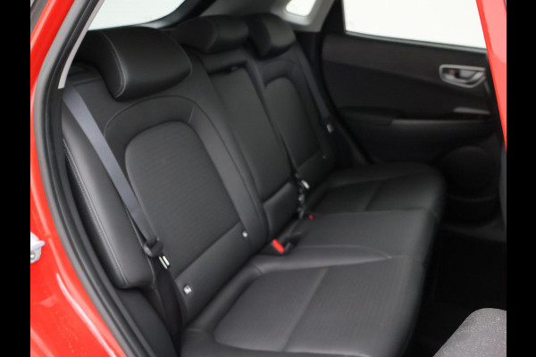 Hyundai Kona EV PREMIUM SKY 64 KWH + SCHUIFDAK | LEDER | STOELVENTILATIE | STUURVERW. | STOELVERW.