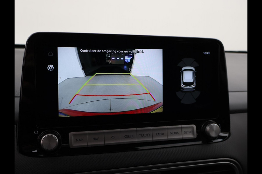 Hyundai Kona EV PREMIUM SKY 64 KWH + SCHUIFDAK | LEDER | STOELVENTILATIE | STUURVERW. | STOELVERW.