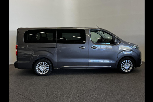 Toyota PROACE Electric Shuttle Long Extra Range Cool 75 kWh 9PERSOONS Personenbus | Navigatie | Apple Carplay/Android Auto | Parkeersensoren | Cruise Control | Lichtmetalen velgen | Getinte ramen | Airco