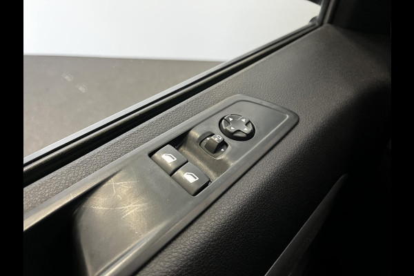Toyota PROACE Electric Shuttle Long Extra Range Cool 75 kWh 9PERSOONS Personenbus | Navigatie | Apple Carplay/Android Auto | Parkeersensoren | Cruise Control | Lichtmetalen velgen | Getinte ramen | Airco