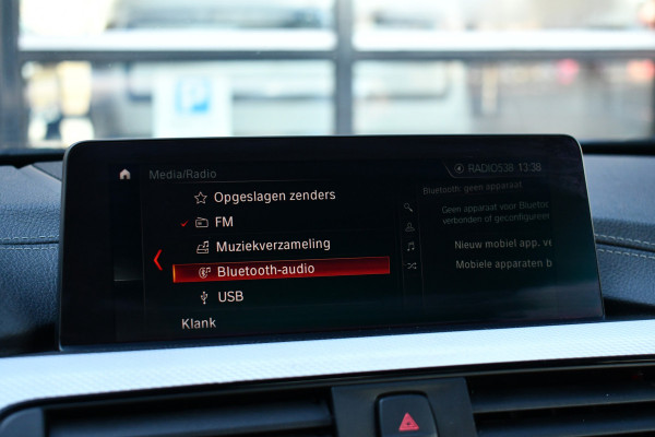 BMW 4 Serie Cabrio 440i M-Sport H/K Carplay HUD El-zetels 19inch NL-auto