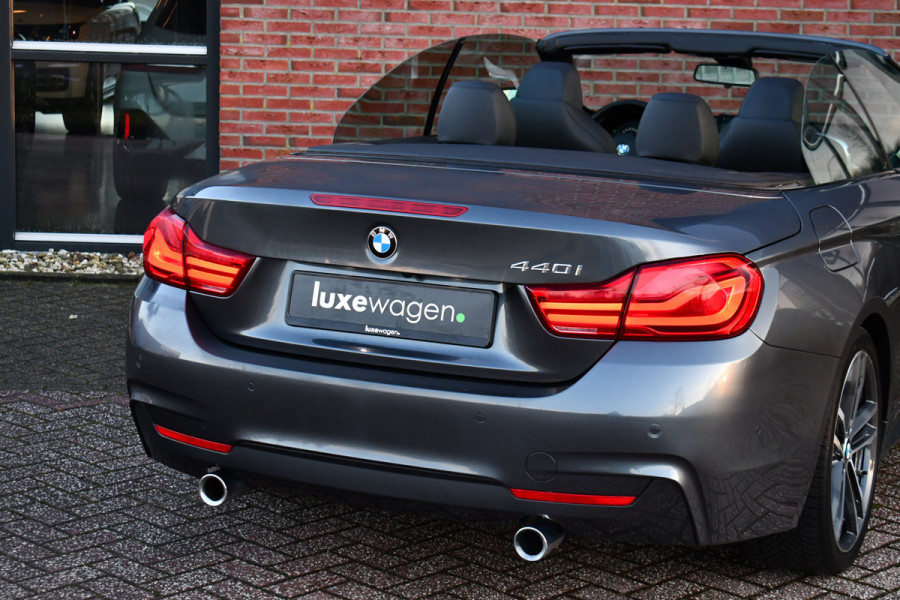 BMW 4 Serie Cabrio 440i M-Sport H/K Carplay HUD El-zetels 19inch NL-auto
