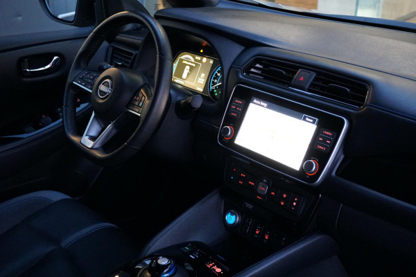 Nissan Leaf Tekna 39 kWh + PRO PILOT / BOSE AUDIO / 360 CAMERA