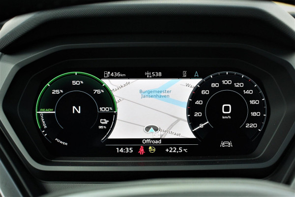 Audi Q4 e-tron 40 Advanced Edition Navigatie Climate Control DAB Led Electrisch bedienbare achterklep 19" Lichtmetalen velgen