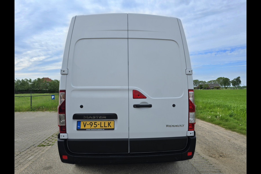 Renault Master T33 2.3 dCi 135 L2 H2 - 135 Pk - Euro 6 - Airco - Cruise Control