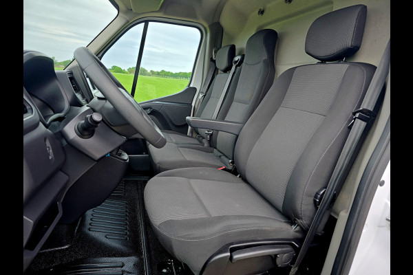 Renault Master T33 2.3 dCi 135 L2 H2 - 135 Pk - Euro 6 - Airco - Cruise Control