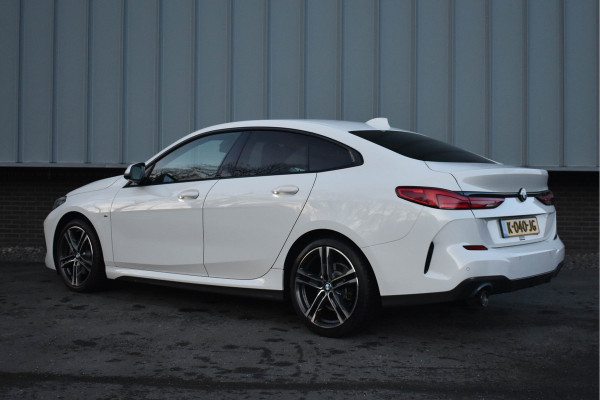 BMW 2 Serie Gran Coupé 218i M-Sport | Schaalstoel | Carplay | Virtual | NL Auto | Stoelverwarming