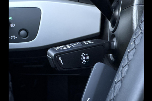 Audi A4 Avant 35 TFSI Advanced Edition | Wegklapbare Trekhaak | Elek. Kofferklep | Parkeersensoren | DAB |