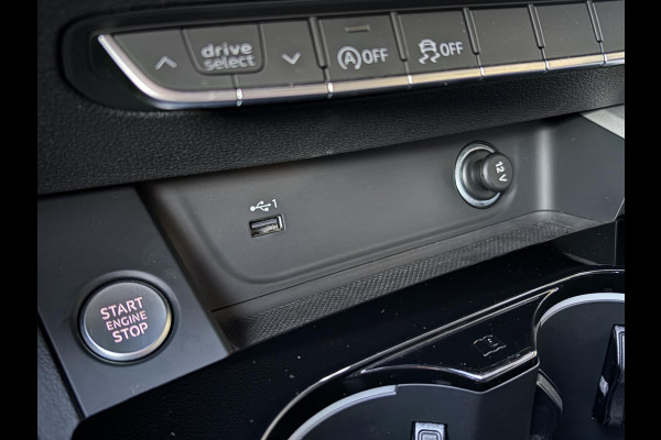 Audi A4 Avant 35 TFSI Advanced Edition | Wegklapbare Trekhaak | Elek. Kofferklep | Parkeersensoren | DAB |