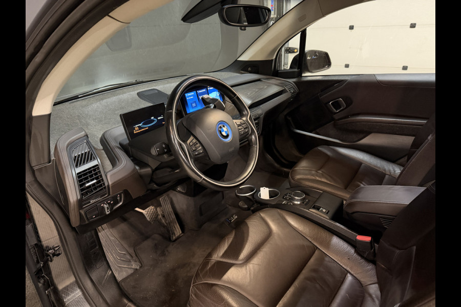 BMW i3 S 94Ah 33 kWh | Panoramadak | Leder | Camera | Stoelverwarming | Adaptive cruise