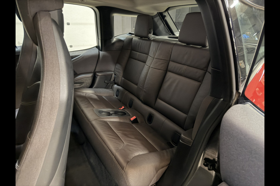 BMW i3 S 94Ah 33 kWh | Panoramadak | Leder | Camera | Stoelverwarming | Adaptive cruise