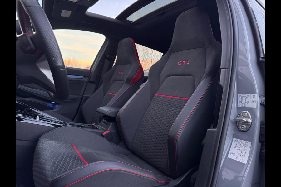 Volkswagen Golf 2.0 TSI GTI Clubsport 45 Editie Akra/Pano/H&K/Matrix