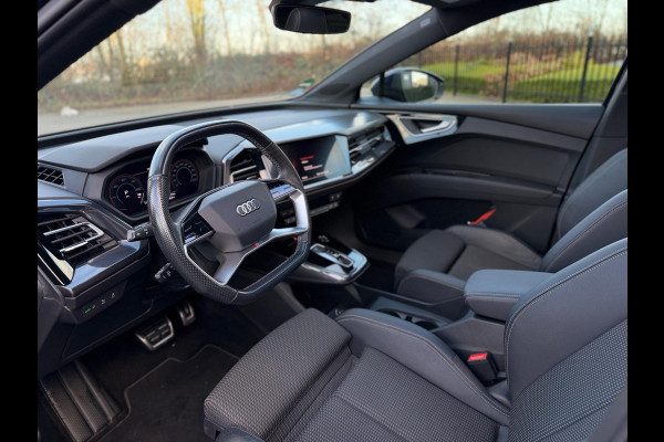 Audi Q4 e-tron 40 Launch edition S Competition 77 kWh 2X S-LINE PANO l MATRIX l CAMERA l ADAPT.CRUISE l ORG.NL l DEALER OND