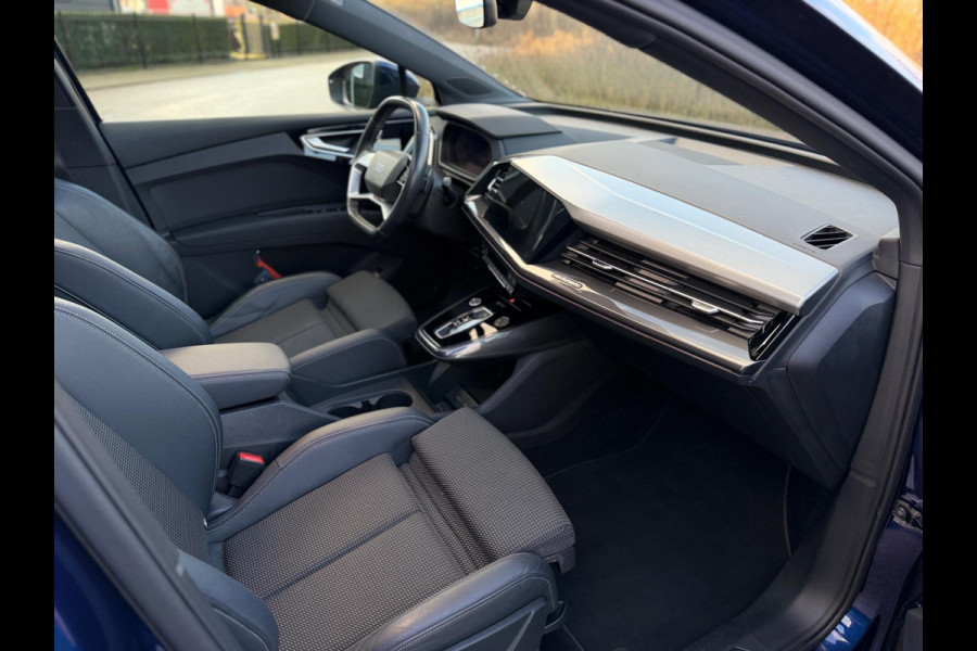 Audi Q4 e-tron 40 Launch edition S Competition 77 kWh 2X S-LINE PANO l MATRIX l CAMERA l ADAPT.CRUISE l ORG.NL l DEALER OND