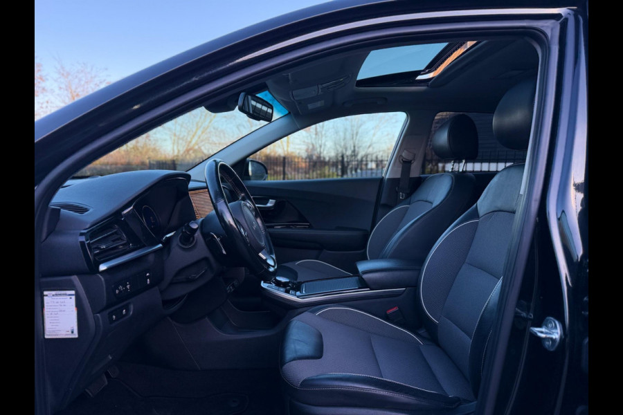 Kia e-Niro DynamicPlusLine 64 kWh SOH 100% NAVI CAMERA LEER SCHUIFDAK LED-XENON