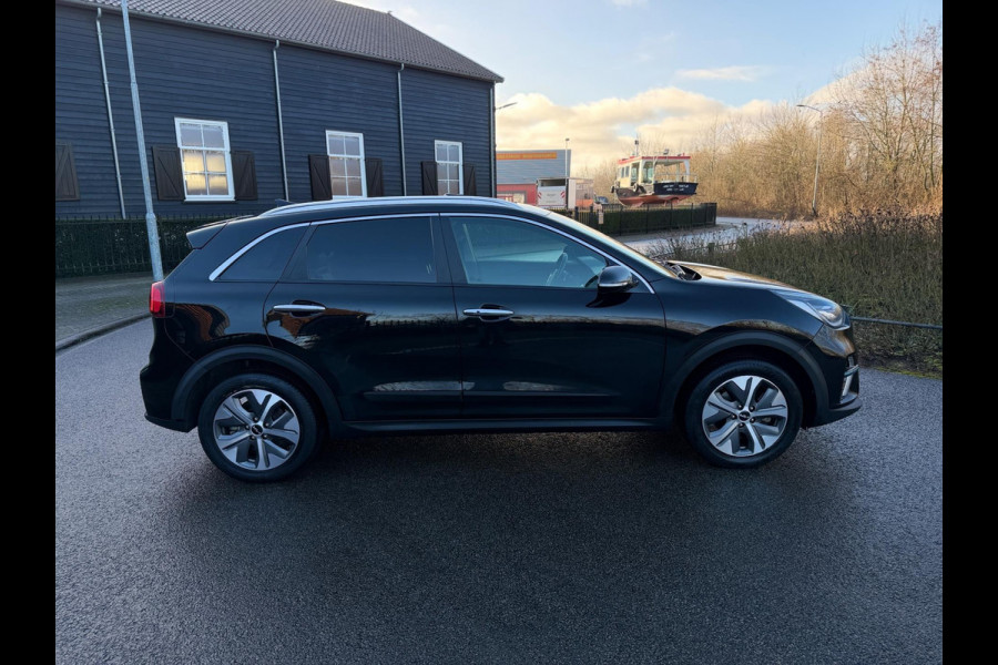 Kia e-Niro DynamicPlusLine 64 kWh SOH 100% NAVI CAMERA LEER SCHUIFDAK LED-XENON
